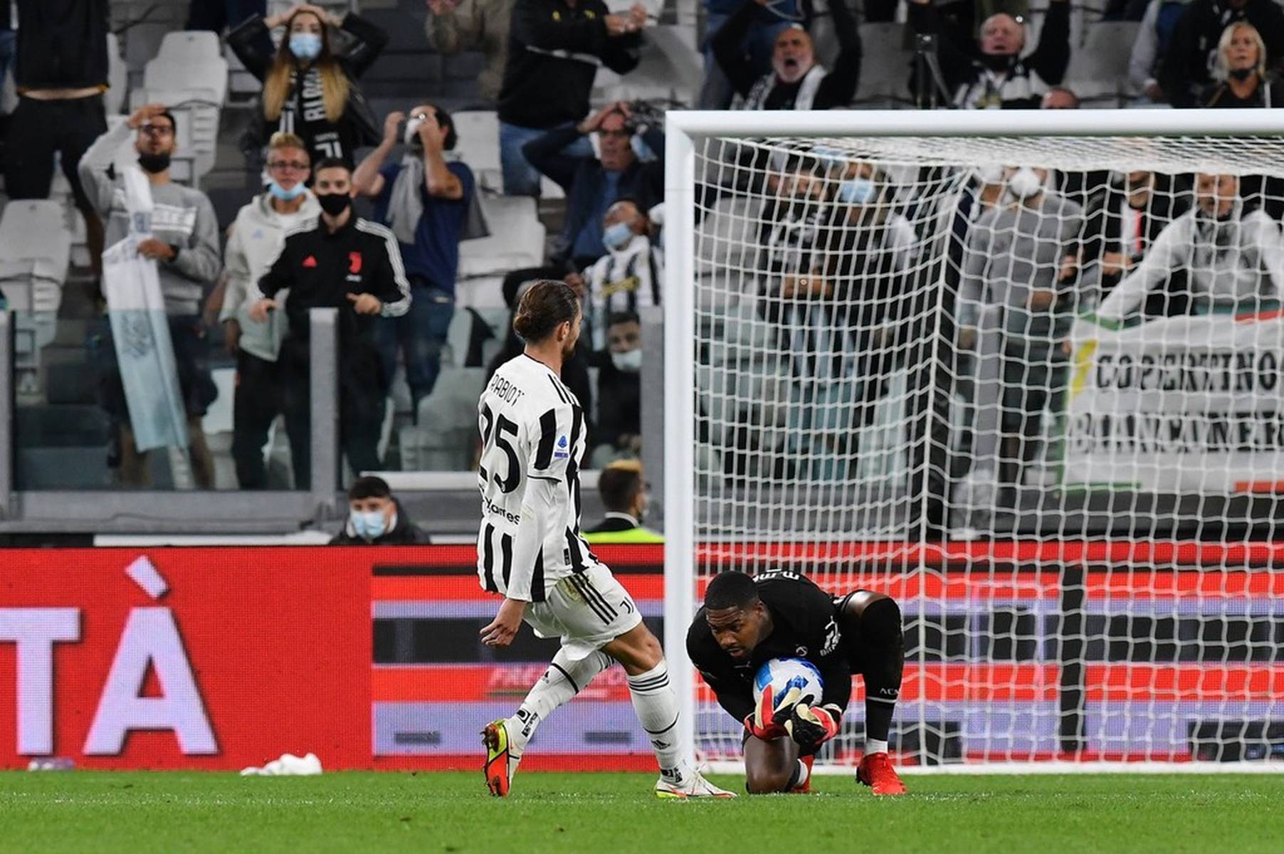 冠赛场上争 冠赛场上争