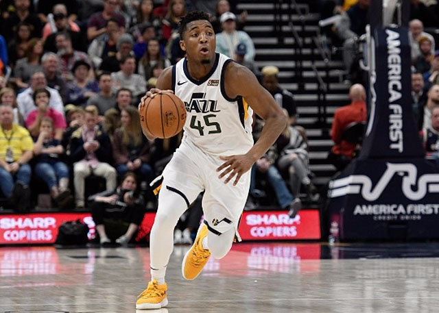 中场无疑是 中场无疑是