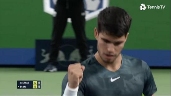 鍵比賽中出 鍵比賽中出